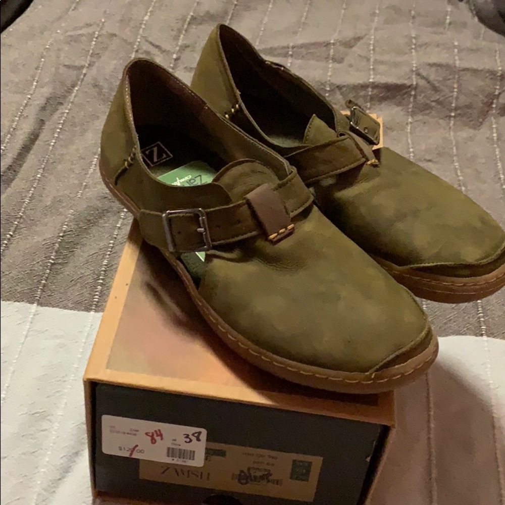 Zamsh soft suede shoes